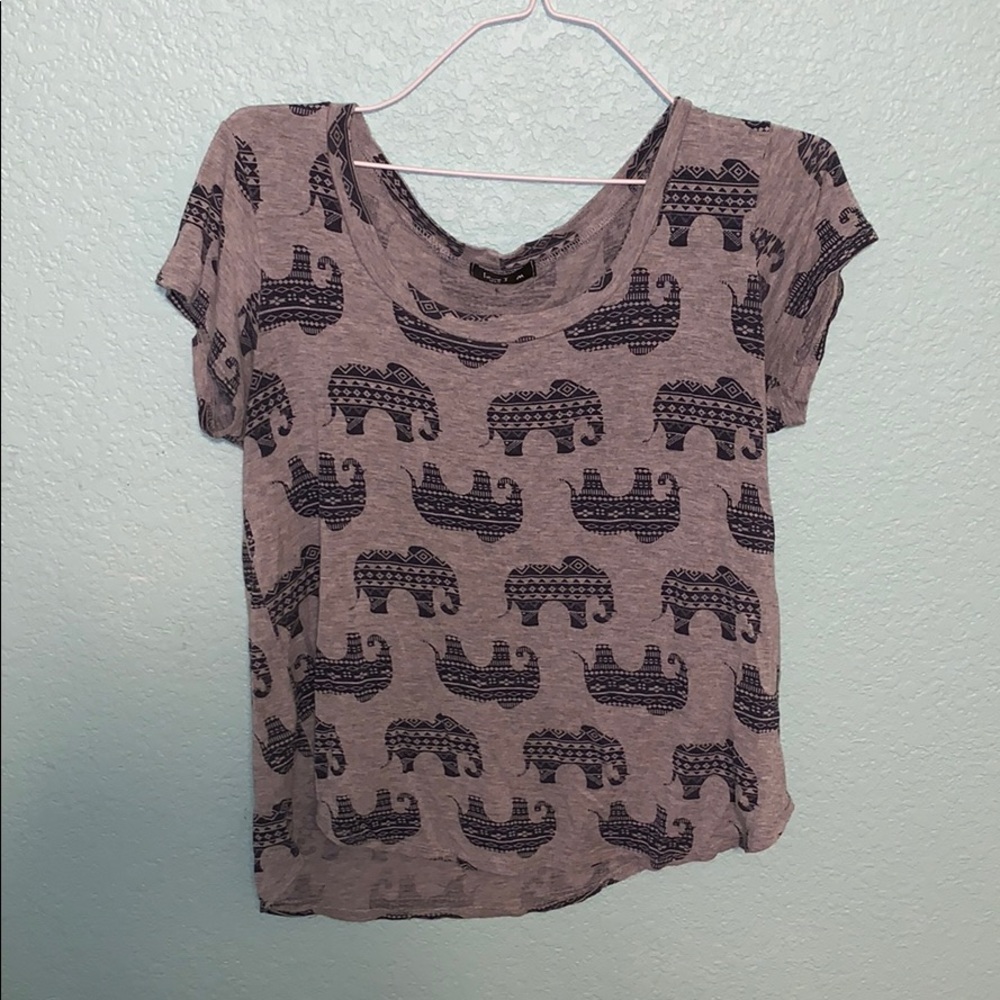 women’s gray elephant t-shirt